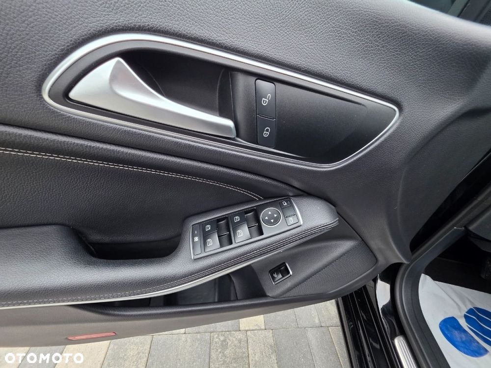 Mercedes-Benz CLA - 11
