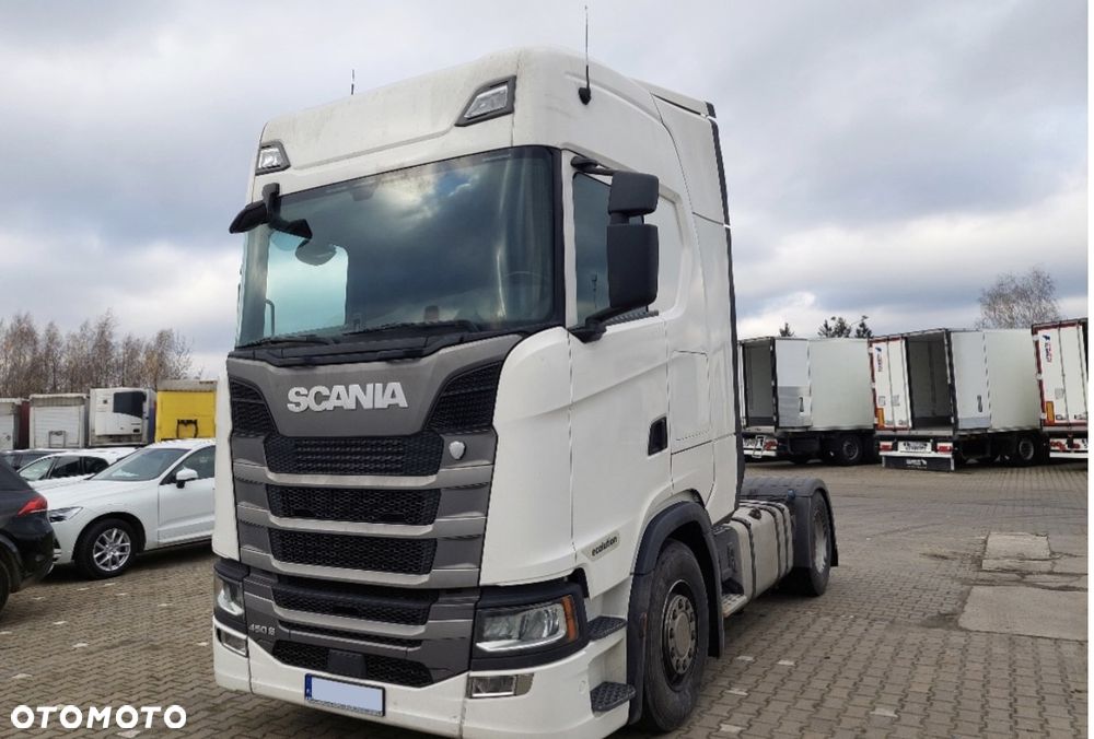 Scania S450 RETARDER / LED / NAWIGACJA / WIRTUALNE ZEGARY / 2 ZBIORNIKI PALIWOWE / LODÓWKA / PRZEBIEG 756 TYS. KM / SCANIA z POLSKIEGO SALONU / 2020 ROK !! - 9