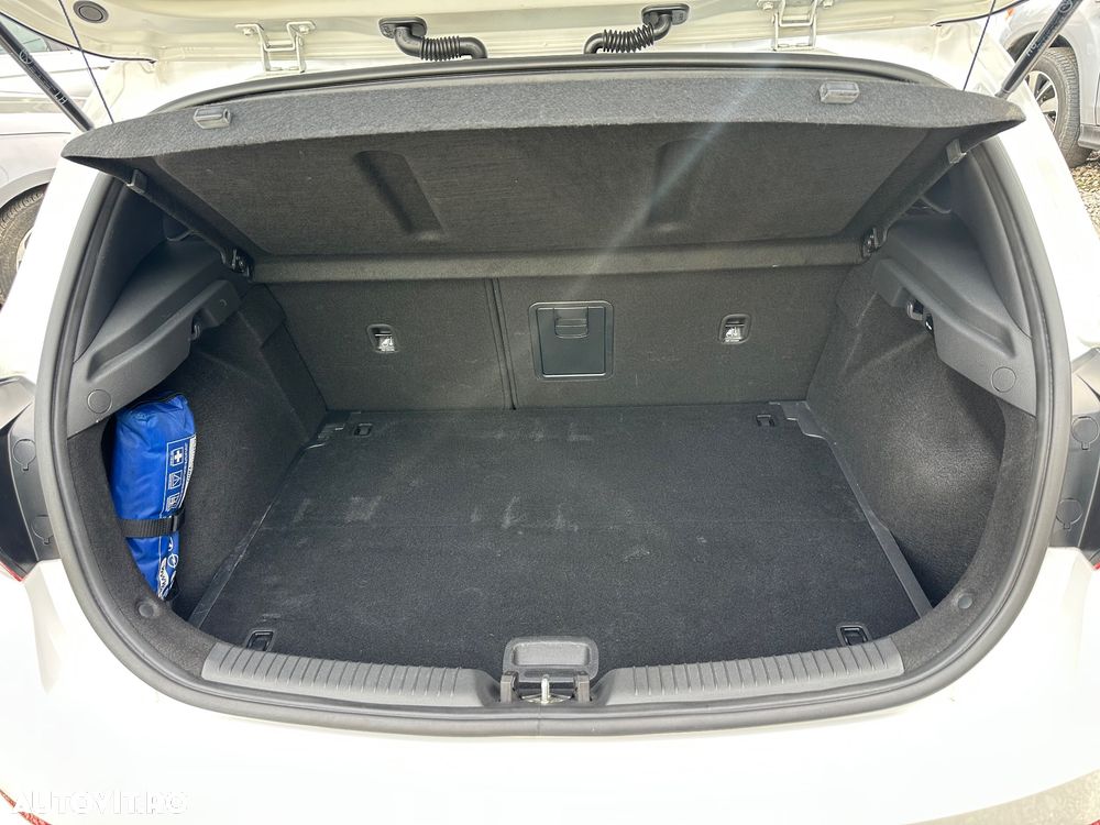 Hyundai i30 1.6 CRDI DCT Premium - 14