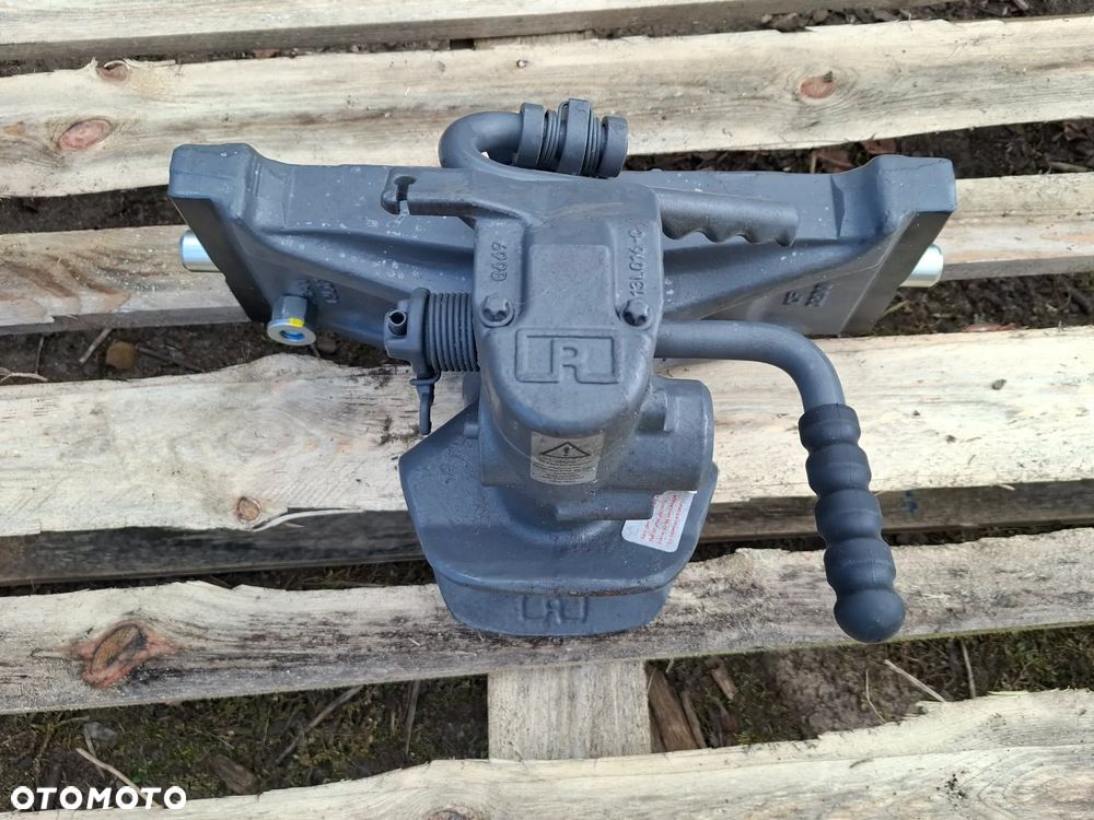 HAK ZACZEP AUTOMAT AUTOMATYCZNY TRANSPORTOWY ROCKINGER 39CM FENDT SZYNA NOWY - 2