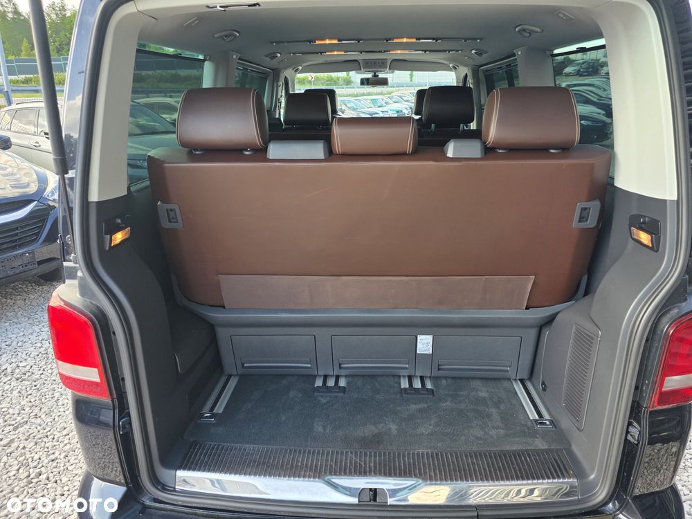Volkswagen Multivan - 17