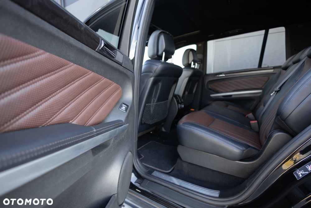 Mercedes-Benz GL 500 4Matic 7G-TRONIC Grand Edition - 22