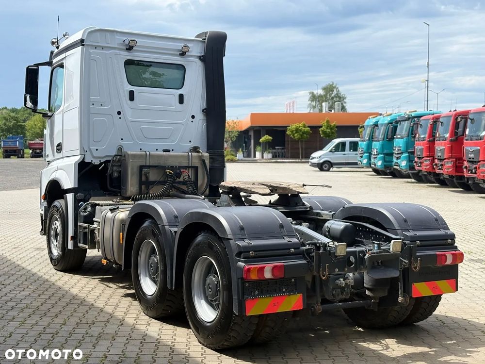 Mercedes-Benz AROCS 3363 - 7