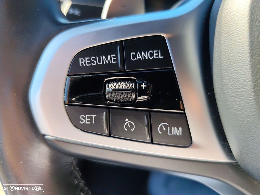 BMW 320 d Touring Pack Desportivo M Auto - 18