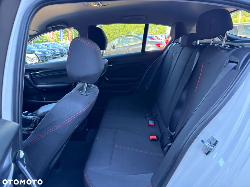 BMW Seria 1 116i Sport Line - 26