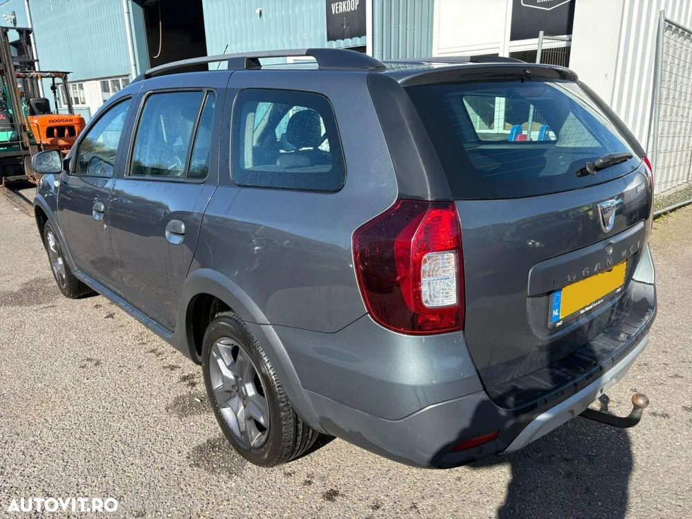 Dacia Logan TCe 90 (S&S) Stepway - 3