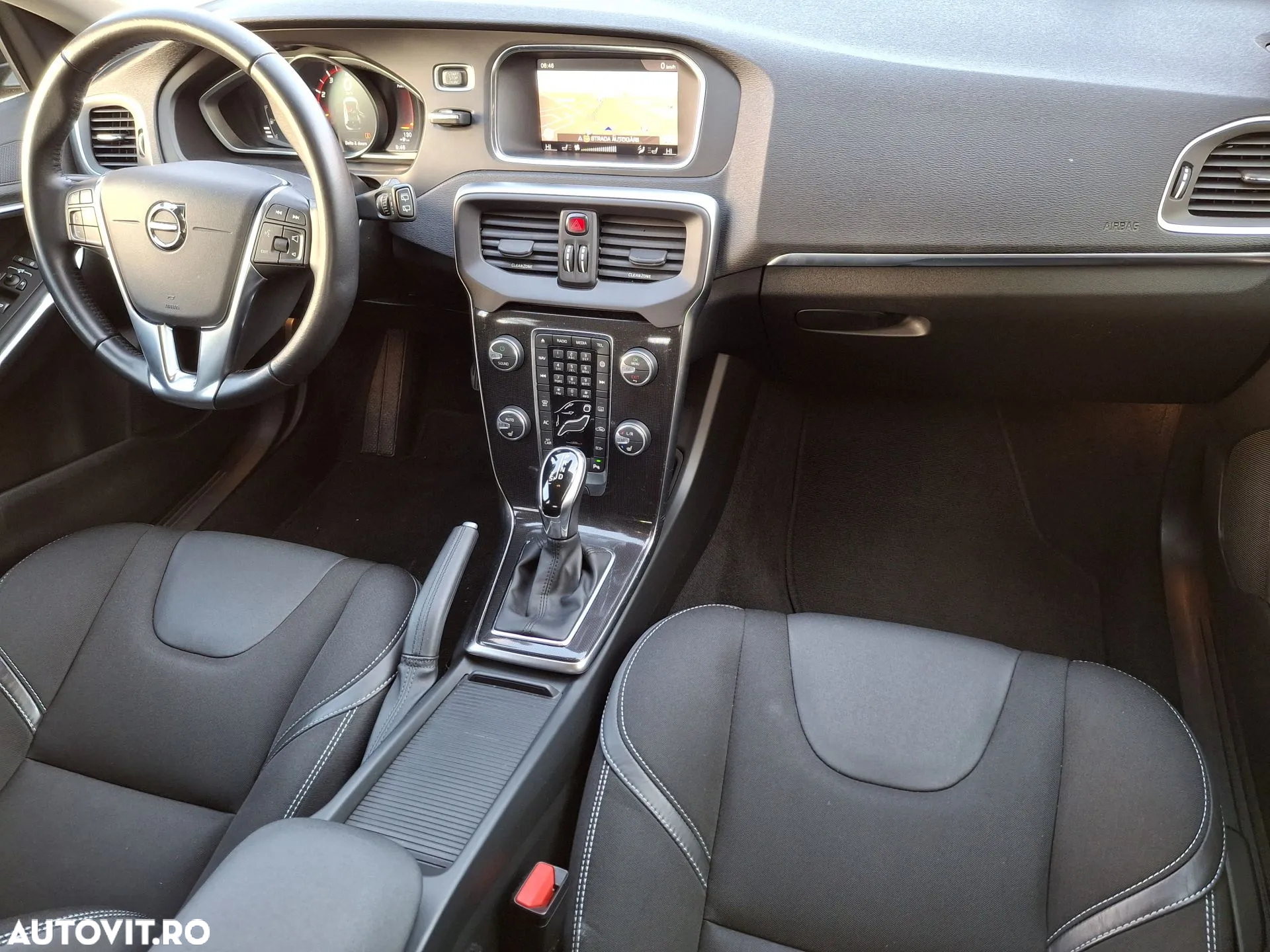 Volvo V40 - 13