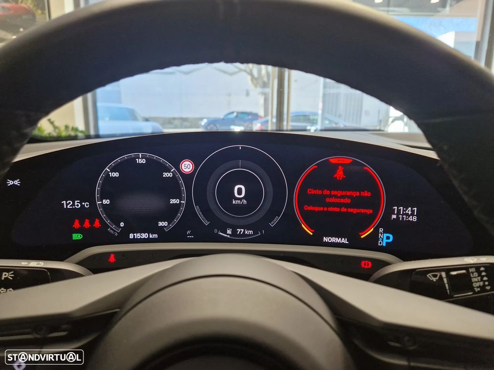 Porsche Taycan 4S - 24