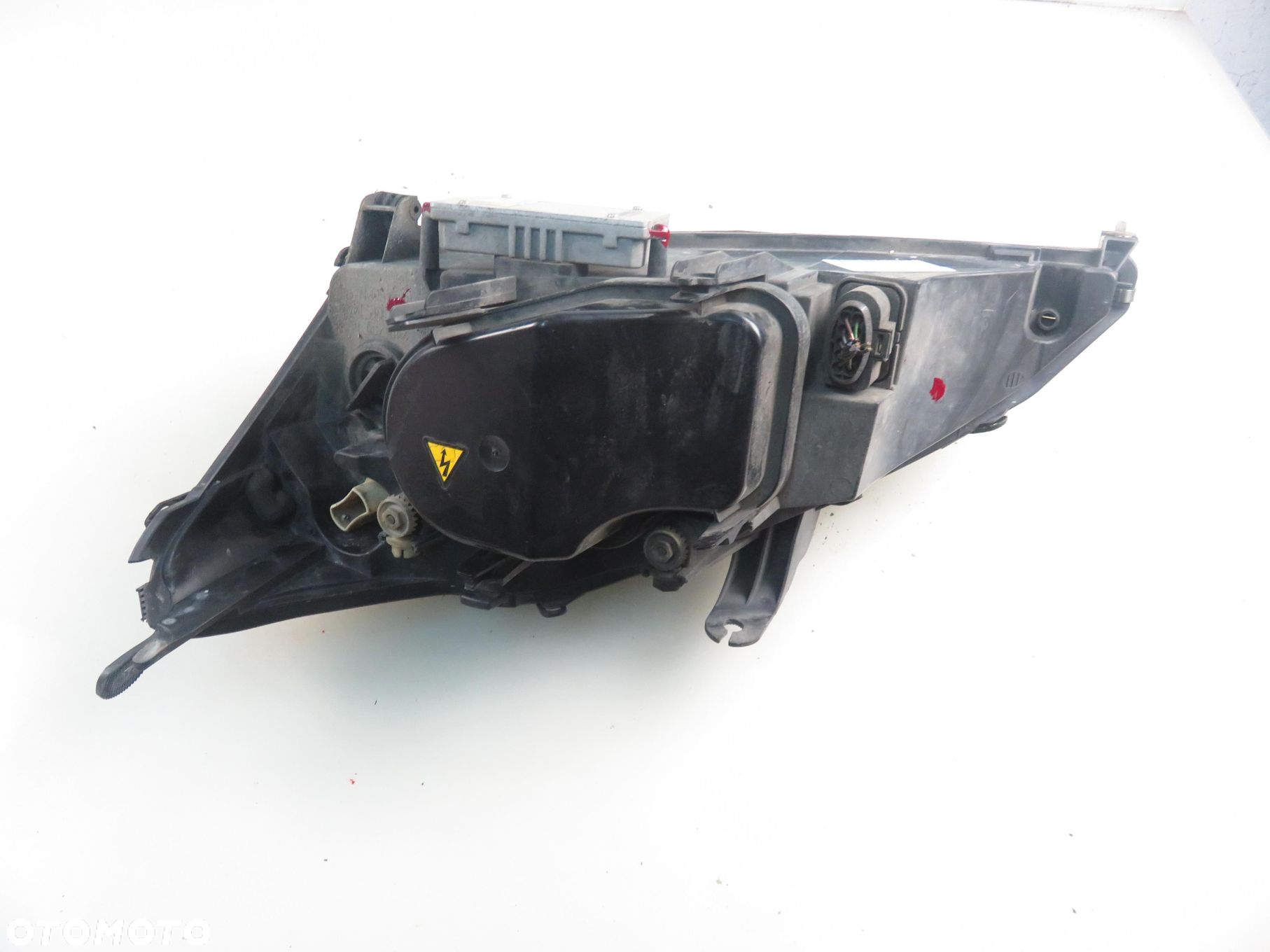 LAMPA PRAWA PRZEDNIA FORD FOCUS MK1 XENON - 7