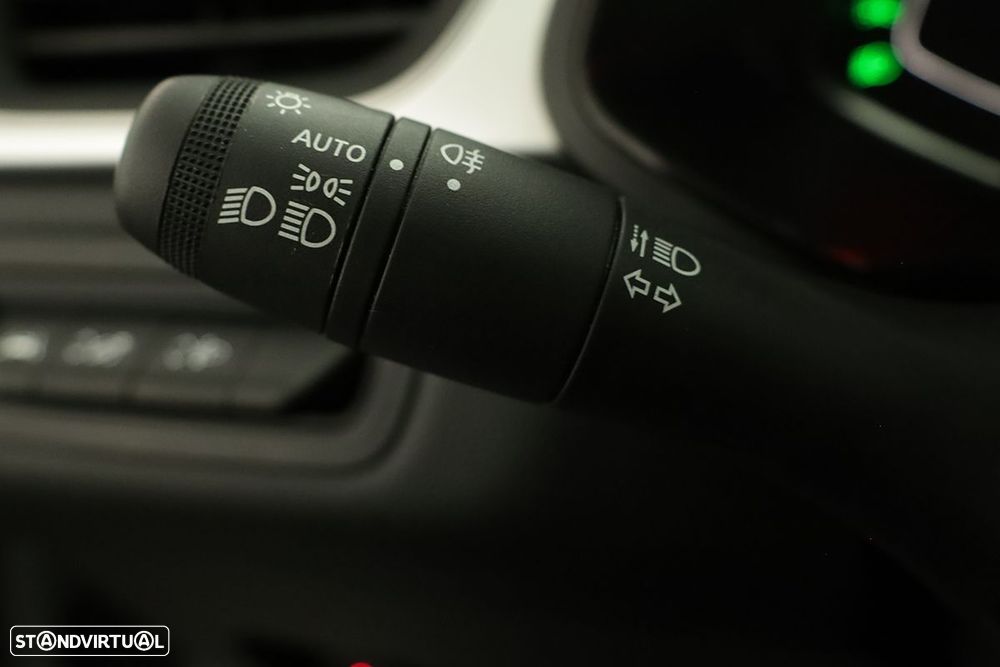 Renault Captur 1.0 TCe Techno Bi-Fuel - 17
