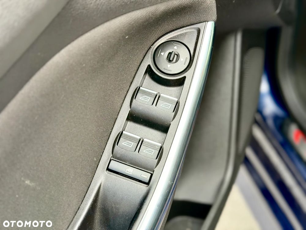 Ford Focus 2.0 EcoBoost ST - 13