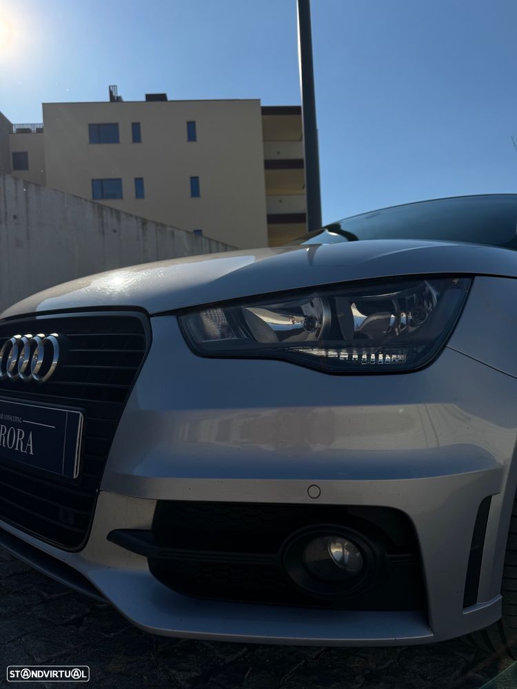 Audi A1 Sportback 1.6 TDi S-line S tronic - 5