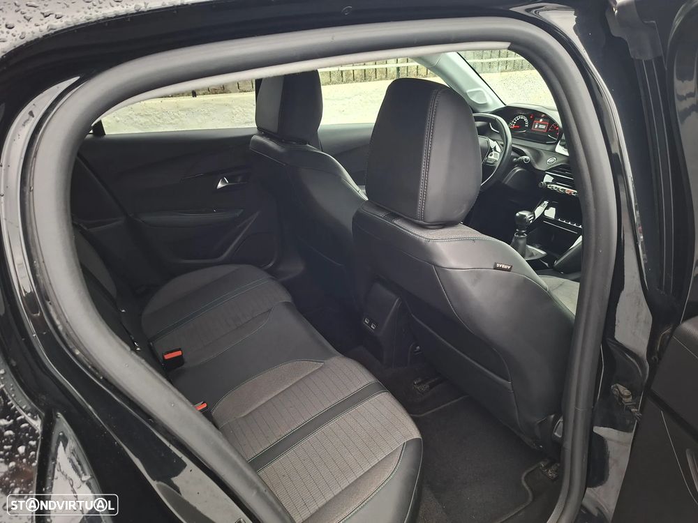 Peugeot 208 - 34