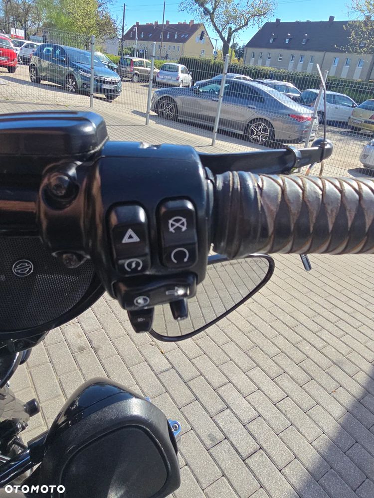 Harley-Davidson Touring Ultra Limited - 8