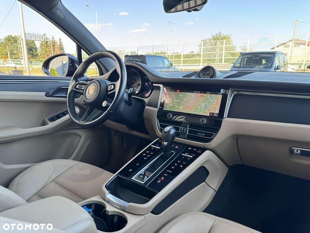 Porsche Macan T - 23