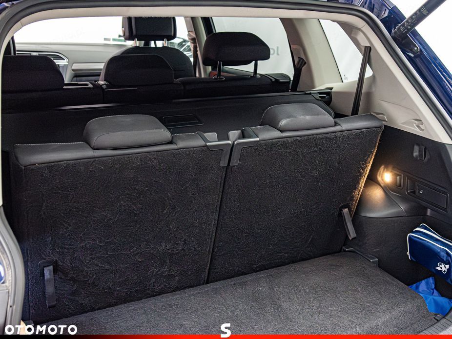 Volkswagen Tiguan 2.0 TDI SCR 4Mot Elegance DSG - 29