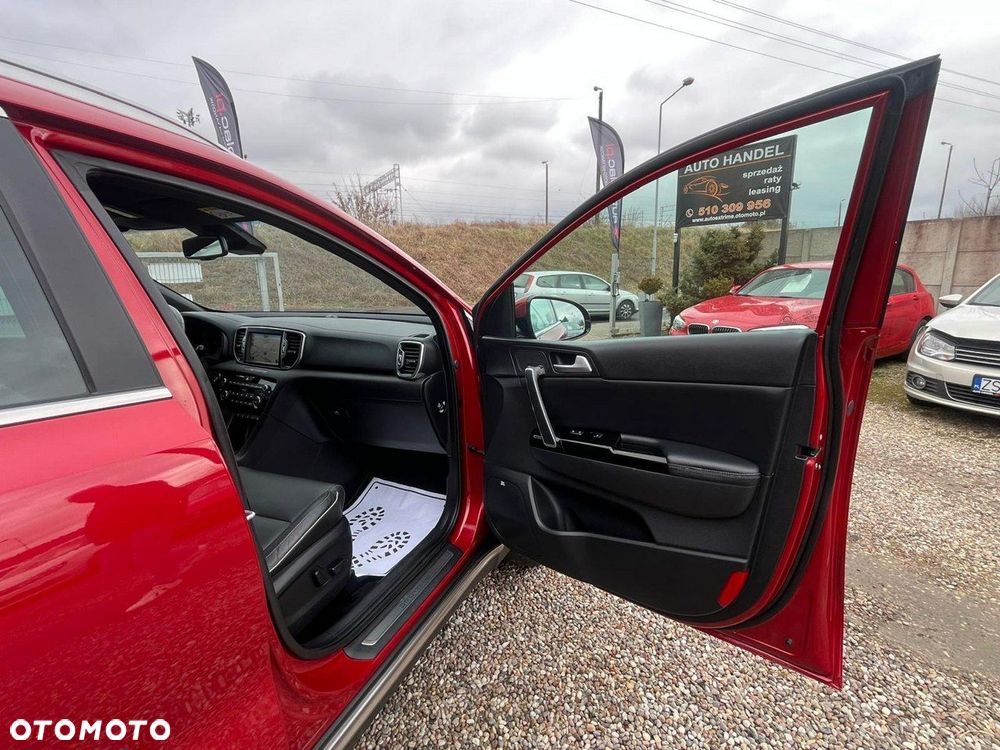 Kia Sportage 2,0 CRDI AWD GT Line - 40