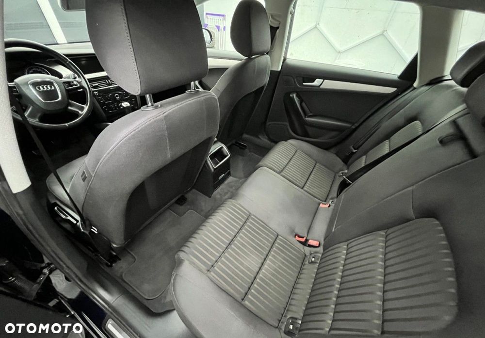 Audi A4 Avant - 14
