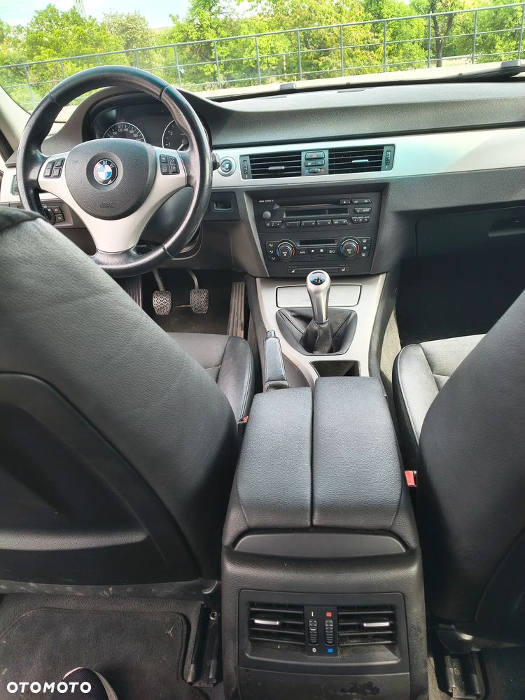 BMW Seria 3 - 18