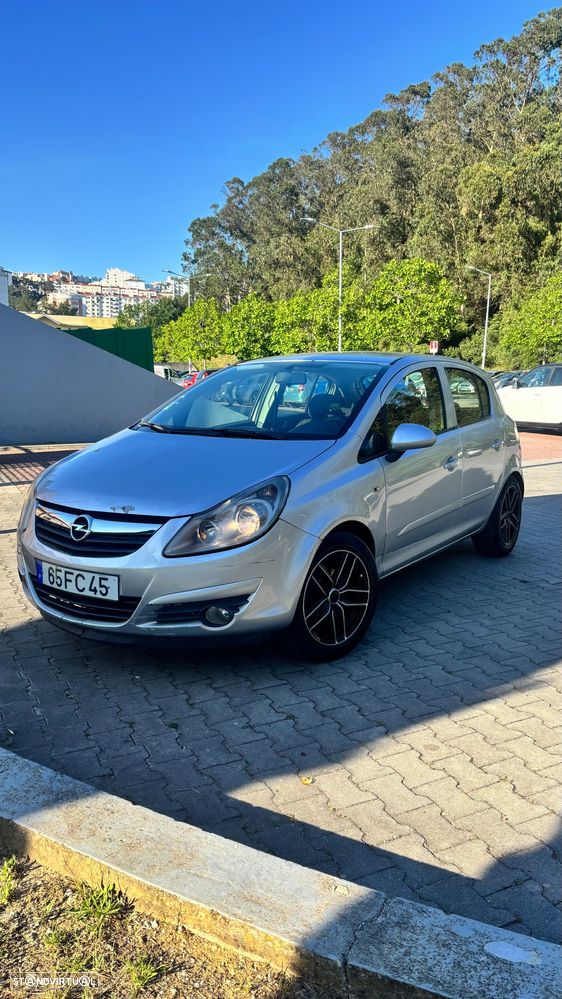Opel Corsa 1.3 CDTI CMON - 1