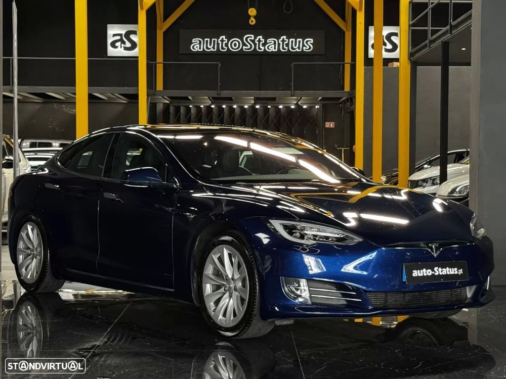 Tesla Model S - 2