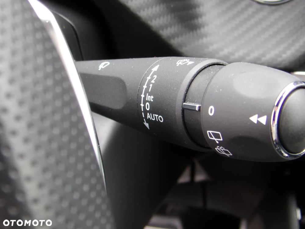 Peugeot 2008 1.2 PureTech GT S&S EAT8 - 19