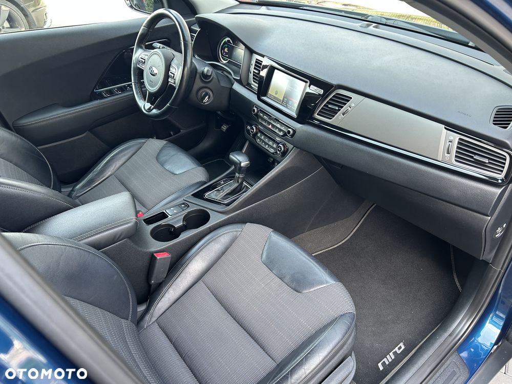 Kia Niro 1.6 GDI 2WD Vision - 33