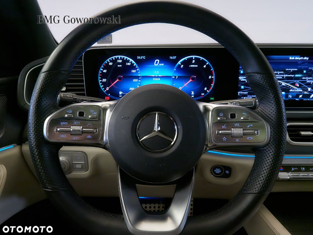 Mercedes-Benz GLS - 21