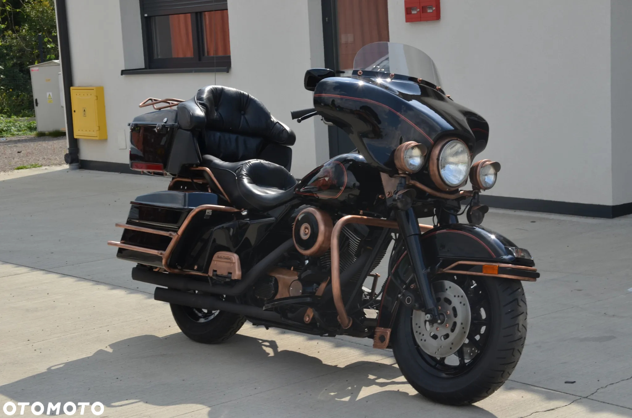 Harley-Davidson FLH Electra Glide - 39
