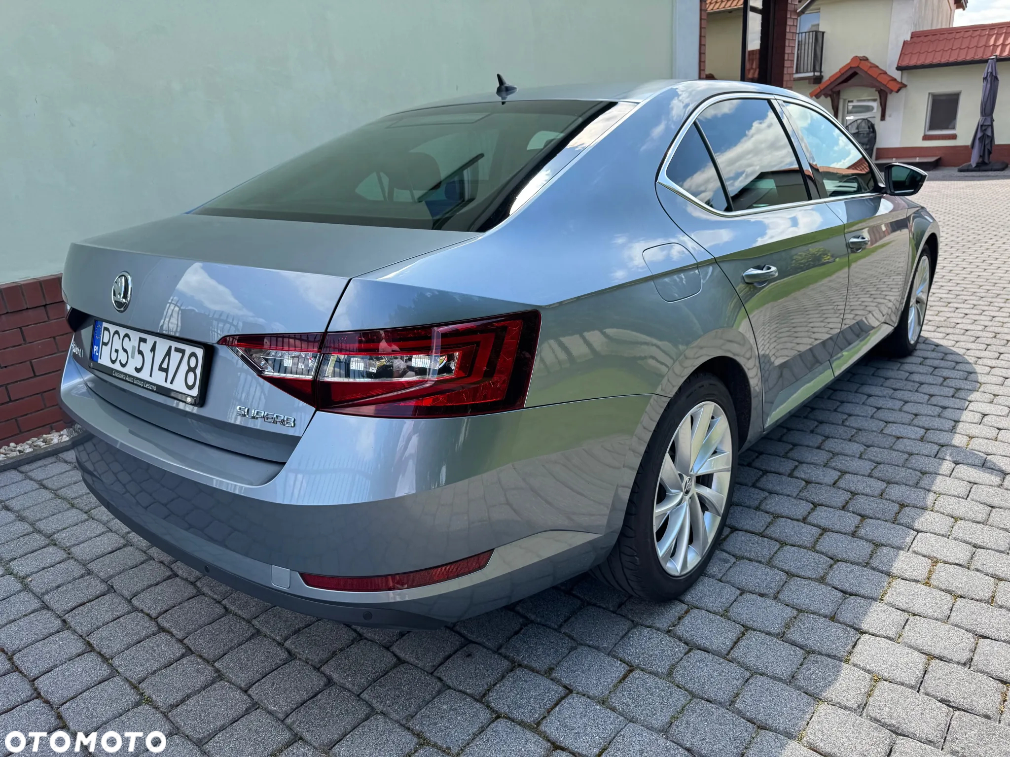 Skoda Superb 2.0 TDI Ambition DSG - 6