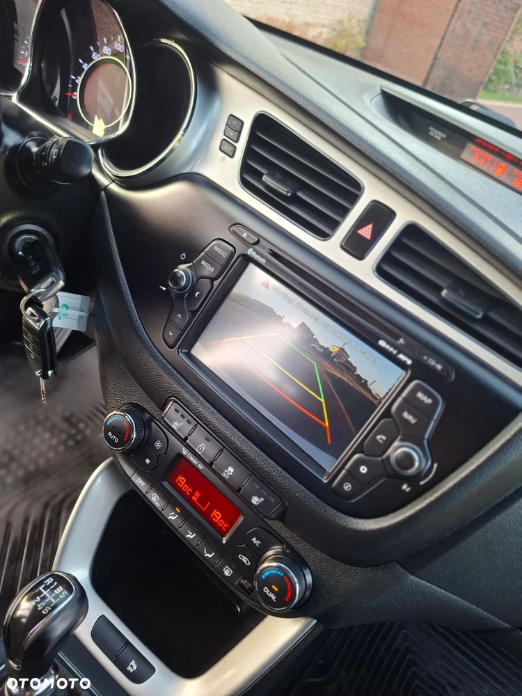 Kia Ceed - 16