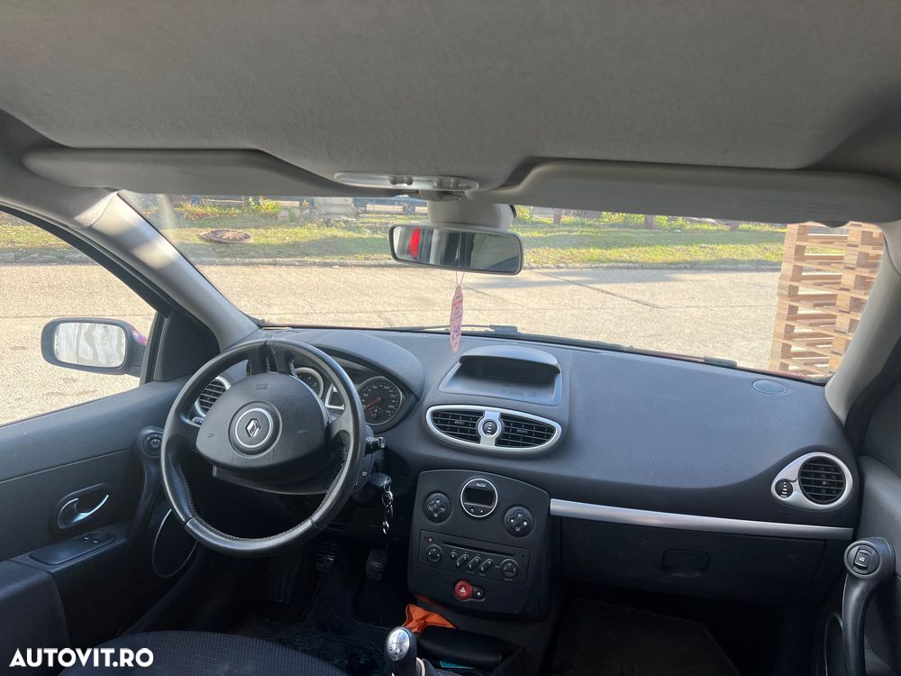 Renault Clio III 1.5 dCi Dynamique - 5