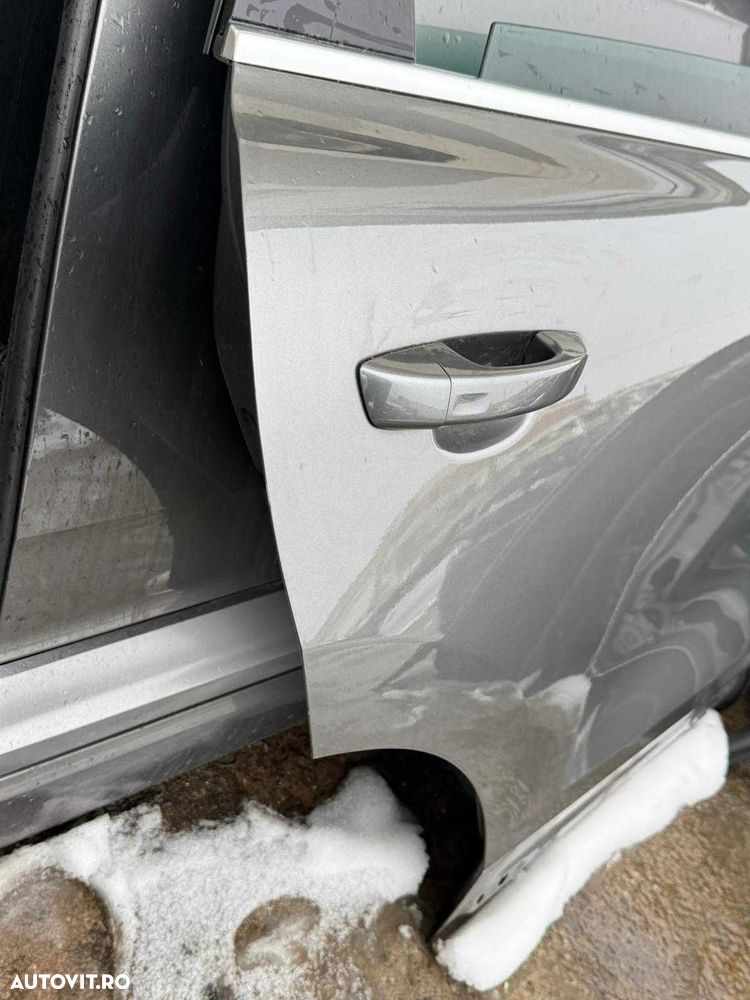 Usa spate dreapta VW Touareg 7p R Line culoare LM7W - 7