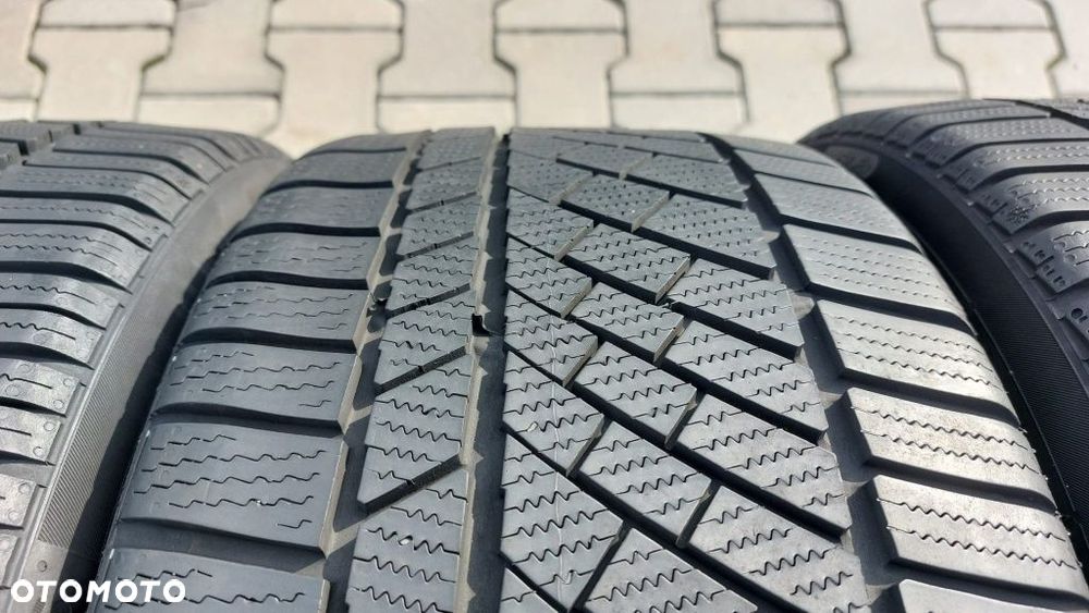 Opony Continental 245 35 R19 - 5