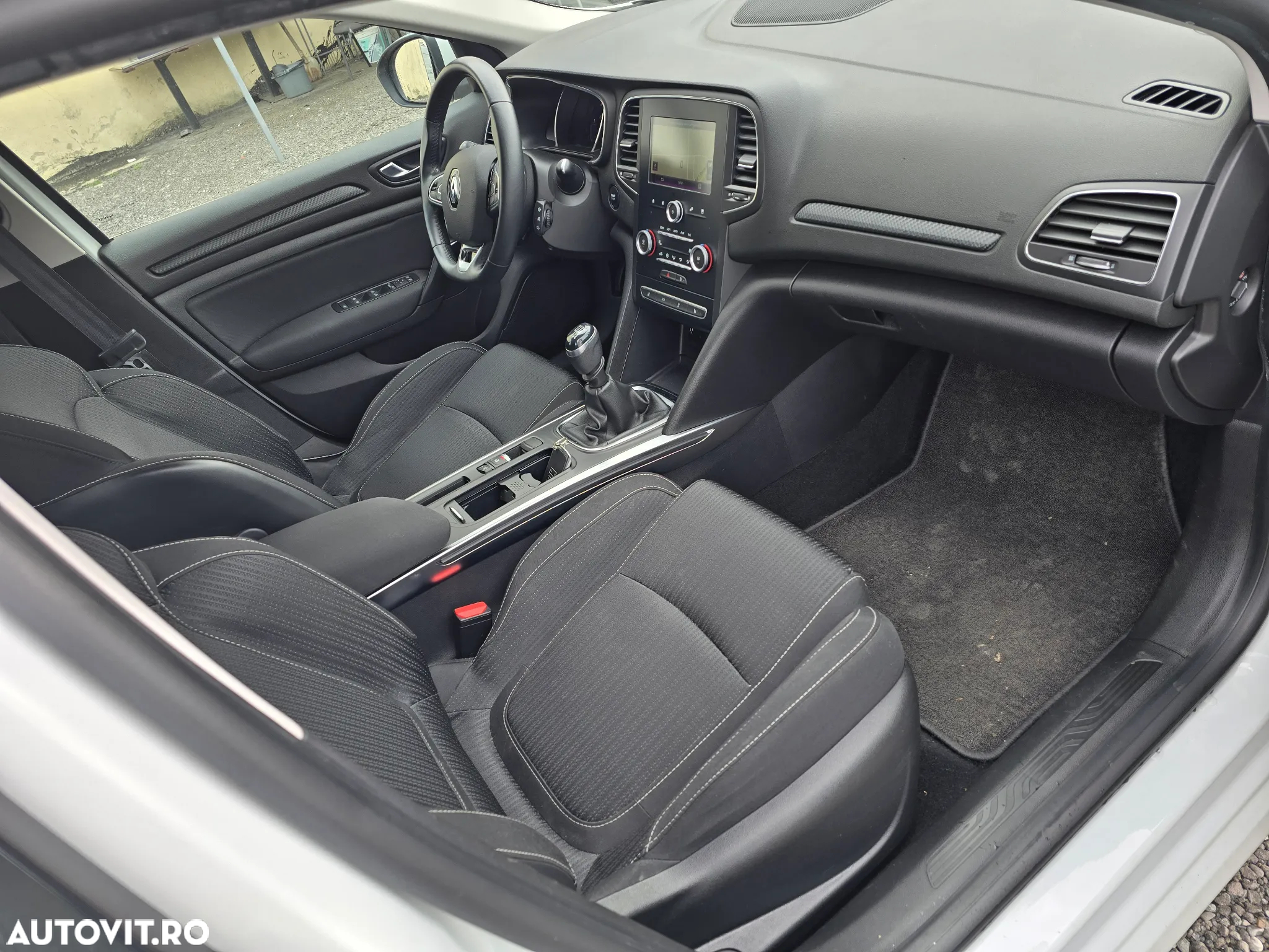 Renault Megane BLUE dCi Intens - 11