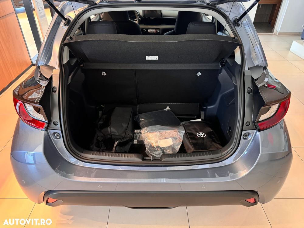 Toyota Yaris 1.5 VVT-i HSD Active - 27