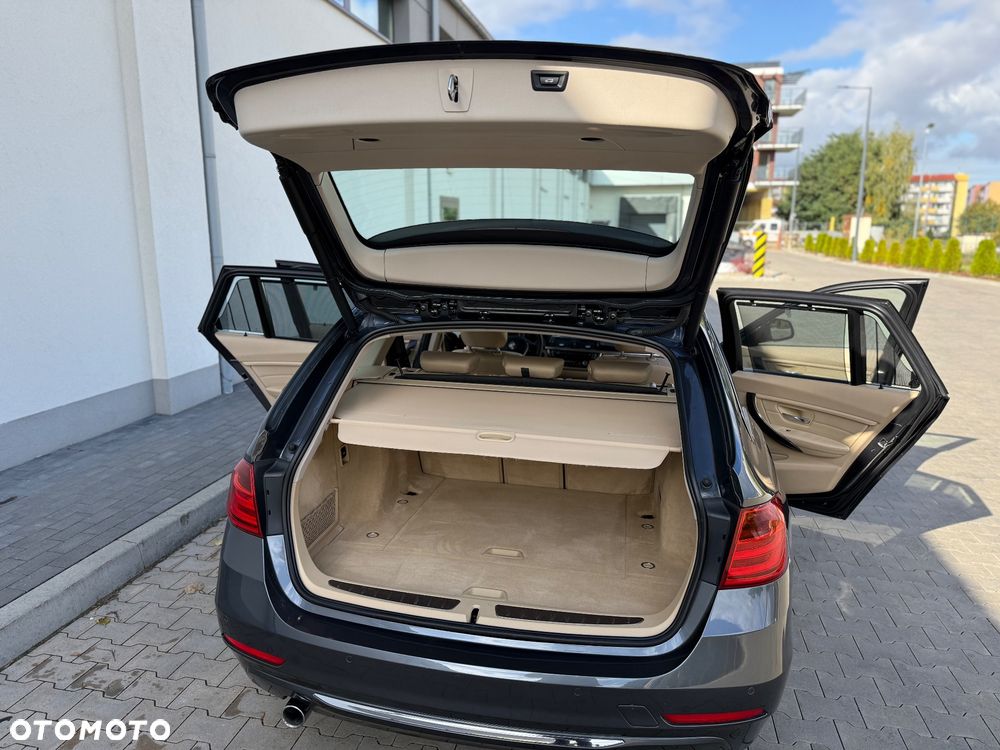 BMW Seria 3 320d Luxury Line - 37