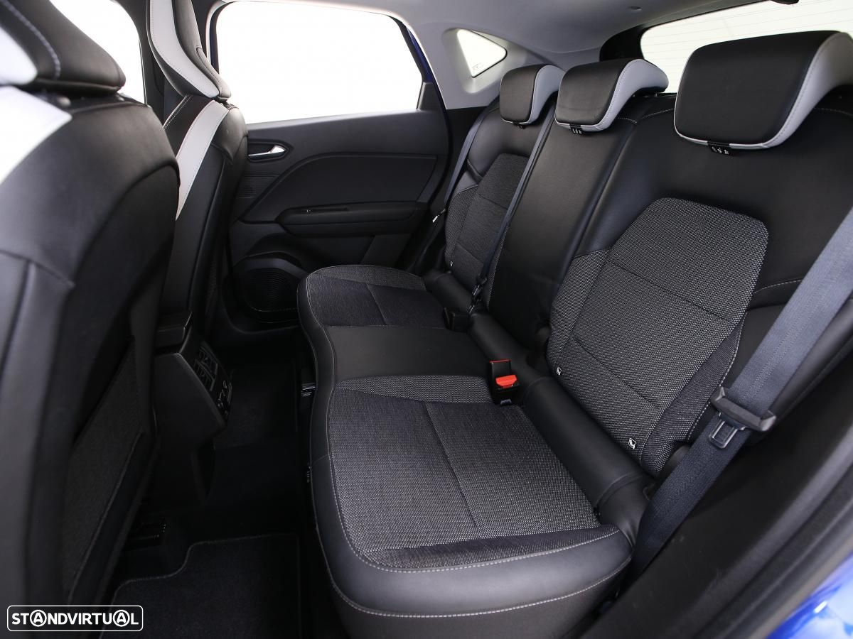 Renault Captur E-TECH PLUG-in 160 INTENS - 11