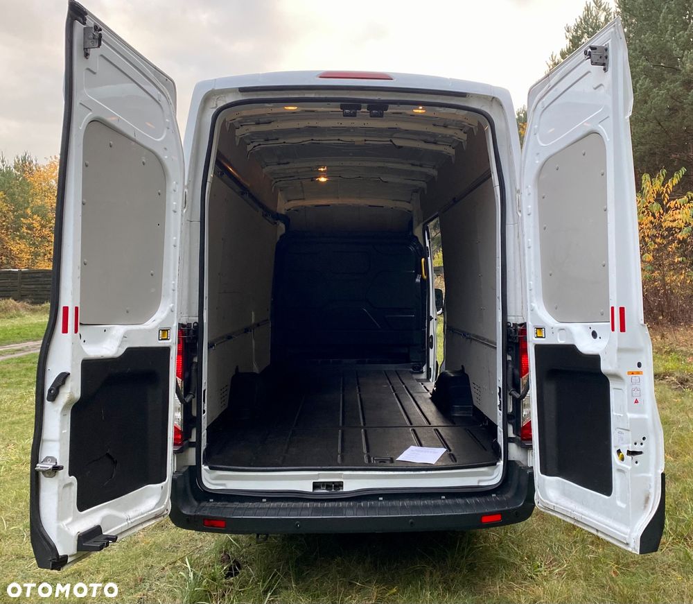 Ford Transit - 26
