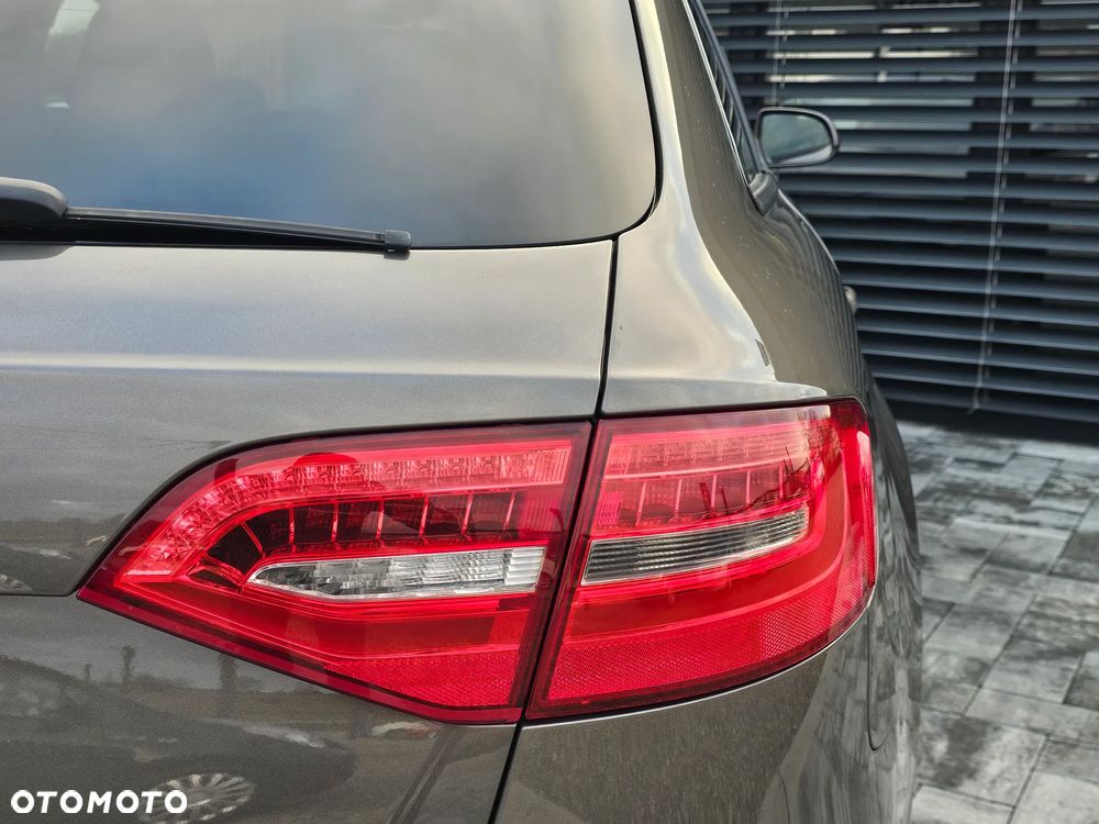 Audi A4 Avant 2.0 TDI DPF multitronic S line Sportpaket - 39