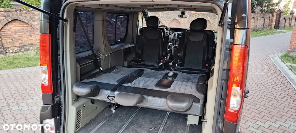 Opel Vivaro - 25