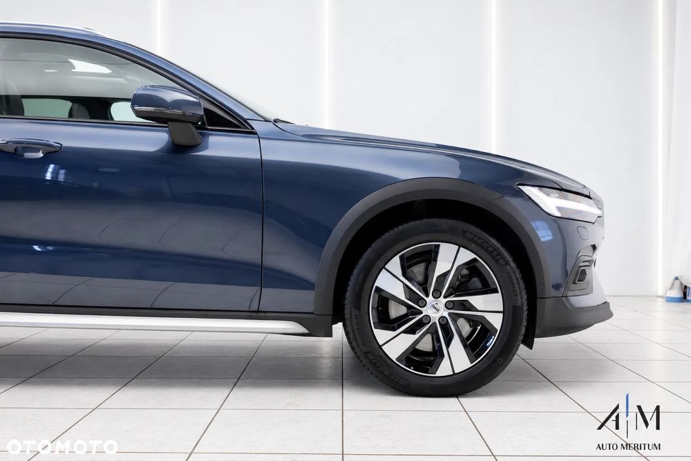 Volvo V60 Cross Country B4 D AWD Geartronic - 9