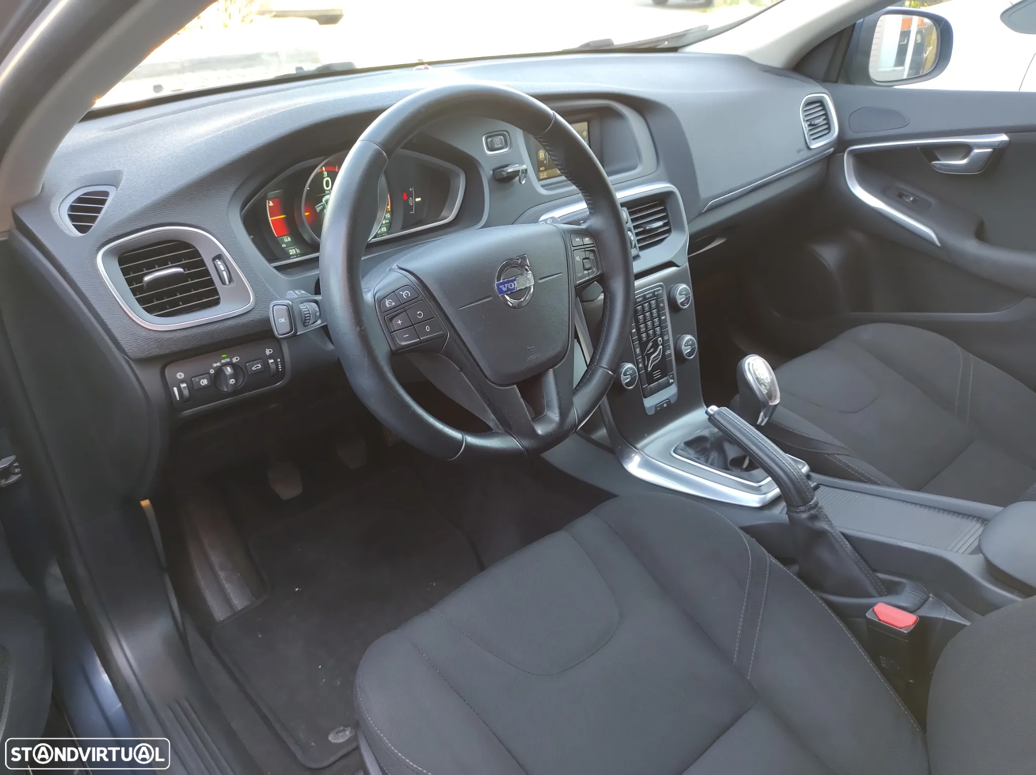 Volvo V40 1.6 D2 Eco Kinetic - 12