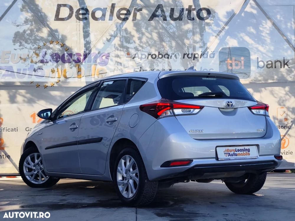 Toyota Auris 1.8 L VVT-i Hybrid Luna - 8