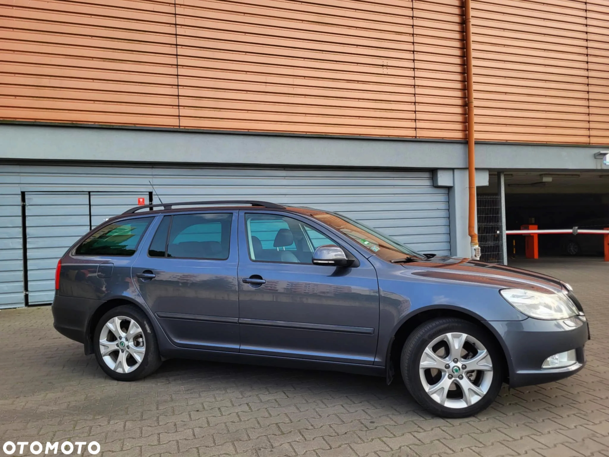 Skoda Octavia 1.8 TSI DSG Elegance - 18