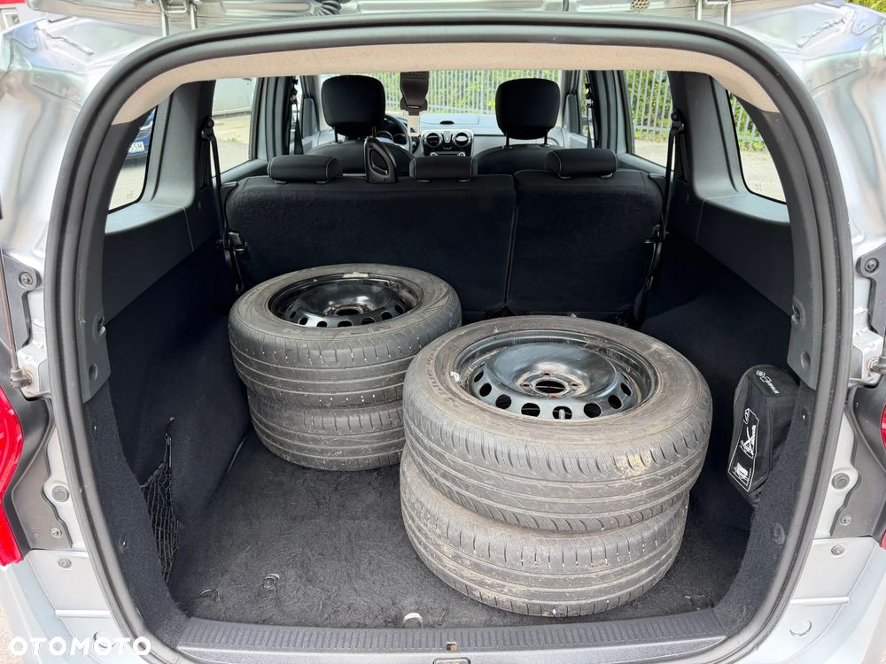 Dacia Lodgy 1.3 TCe Laureate S&S - 8