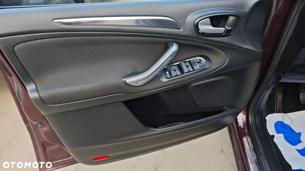 Ford S-Max 2.0 Titanium - 12