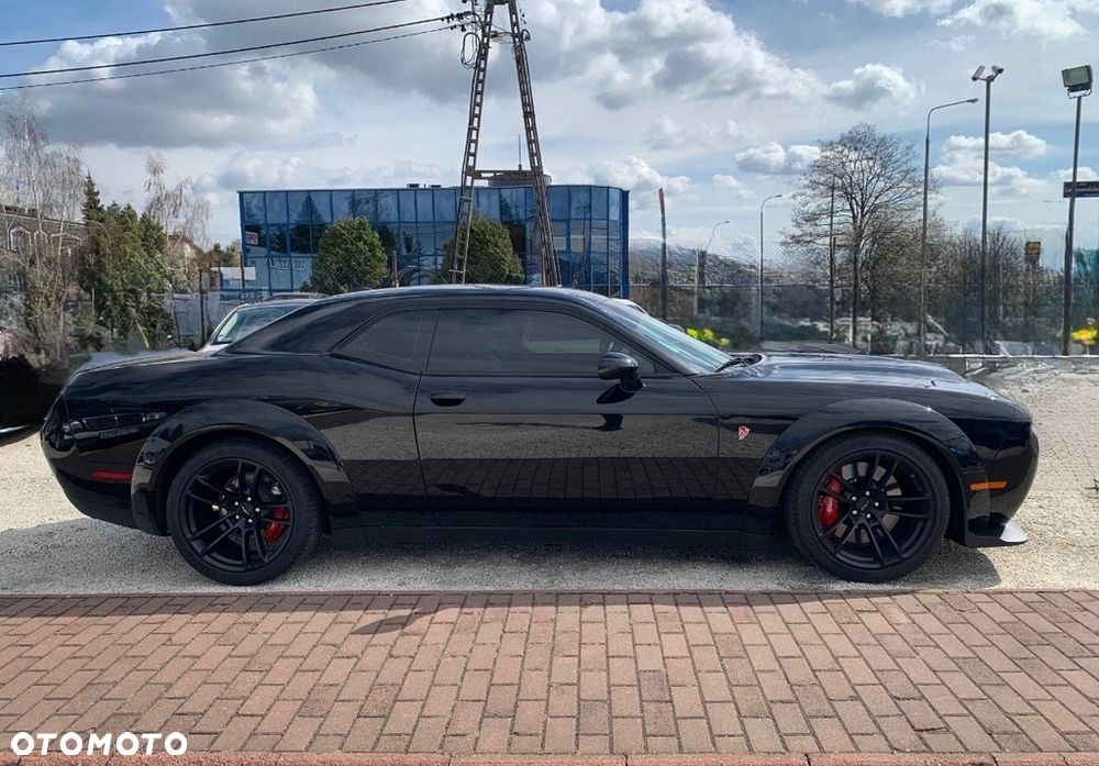 Dodge Challenger 6.2 Redeye Widebody - 11