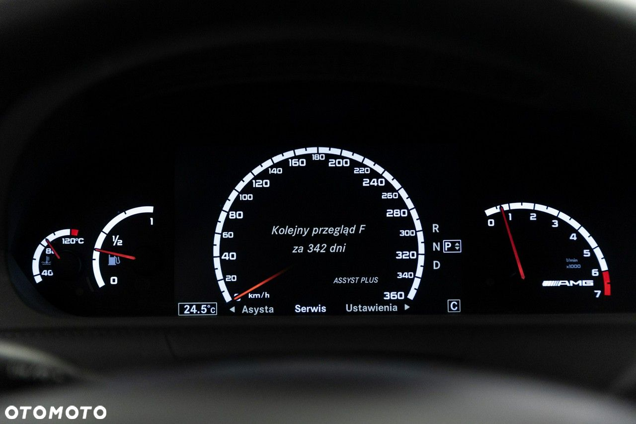 Mercedes-Benz CL - 39