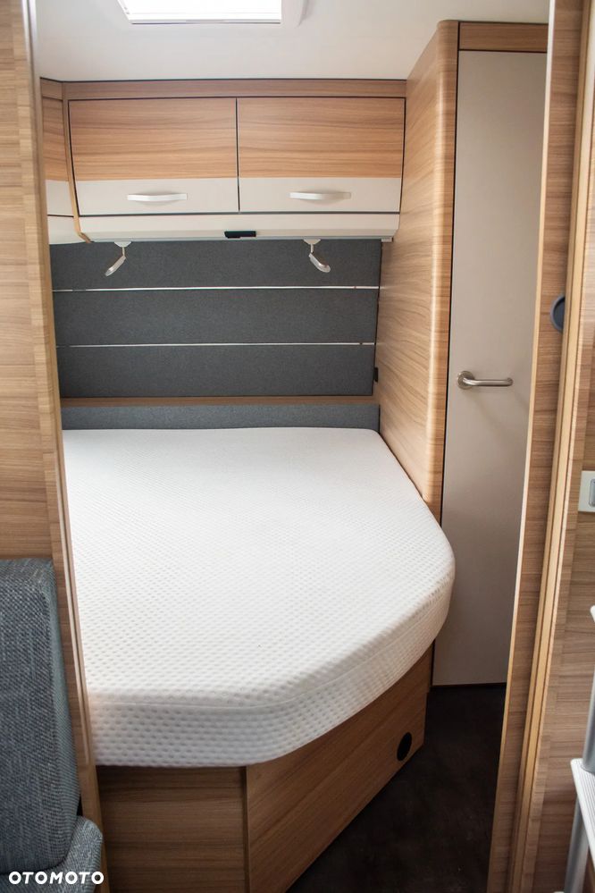 Dethleffs 730FKR Camper - 26